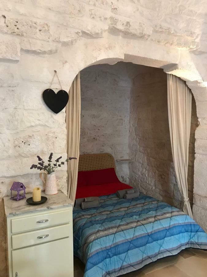 Lovely Stone House In Ostuni Esterno foto